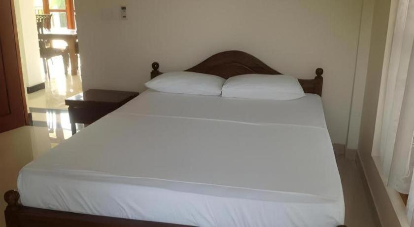 Araliya Blue Beach View Hotel Kudapaduwa Zewnętrze zdjęcie